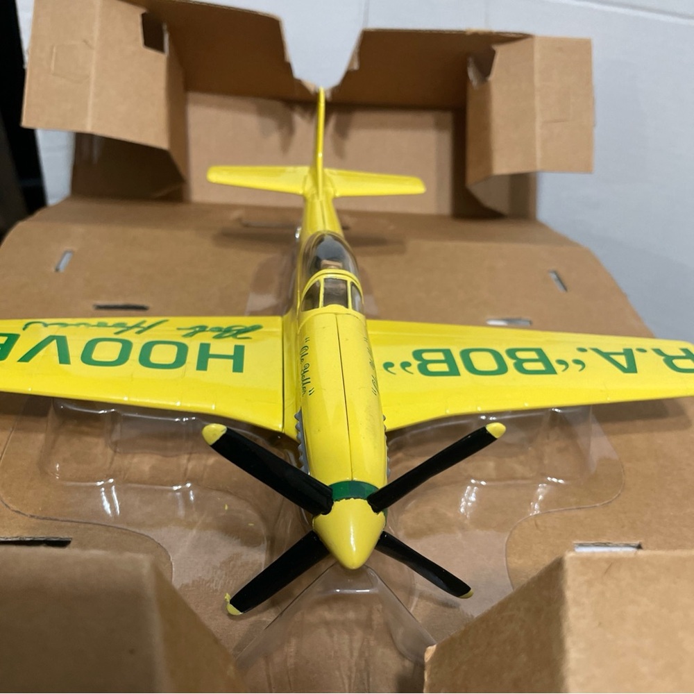 SpecCast Airplane Model - Picture 10 of 12